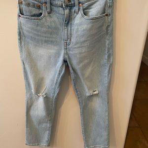 Madewell The Petite 27 High-Rise Slim Boyjean in Dumas Wash:Ripped Edition